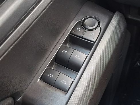 Used 2025 Chevrolet Colorado Trail Boss AWD/4WD image 25