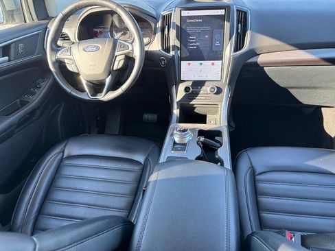 Used 2024 Ford Edge SEL image 15