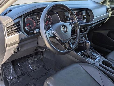 Used 2019 Volkswagen Jetta SE image 10