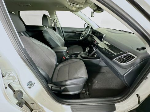 Used 2025 Kia Seltos S image 30