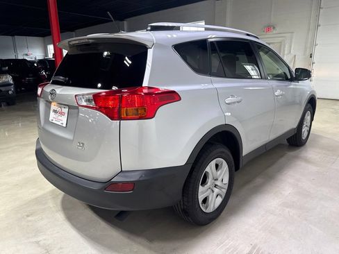 Used 2014 Toyota RAV4 LE AWD/4WD image 7