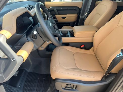 New 2026 Land Rover Defender 110 S image 5