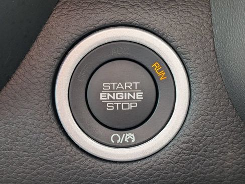 Used 2023 RAM 1500 Big Horn RWD image 29