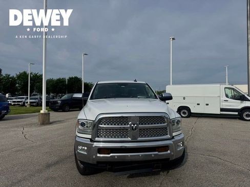 Used 2016 RAM 2500 Laramie w/ Convenience Group AWD/4WD image 3