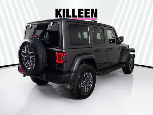 Used 2025 Jeep Wrangler Unlimited Sahara w/ Safety Group AWD/4WD image 7