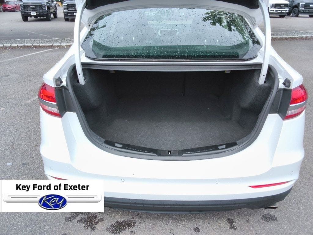 Used 2019 Ford Fusion SEL FWD image 13