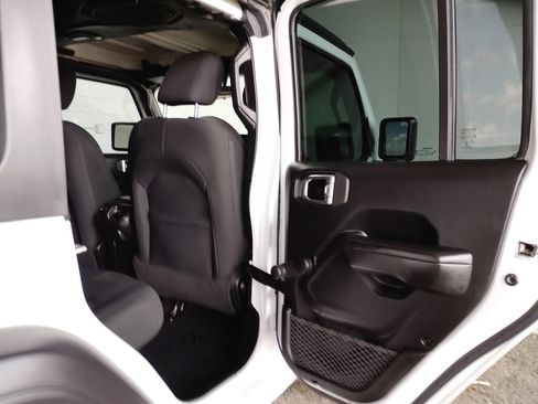 Used 2020 Jeep Wrangler Unlimited Sport AWD/4WD image 14