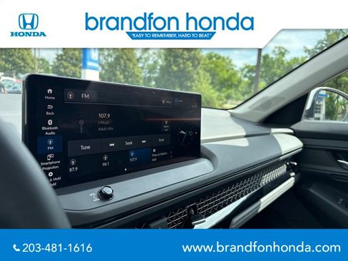 Used 2023 Honda Accord EX-L image 18