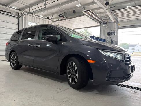 Used 2023 Honda Odyssey EX-L image 14