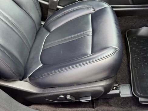 Used 2018 Lincoln MKZ Premiere FWD image 13