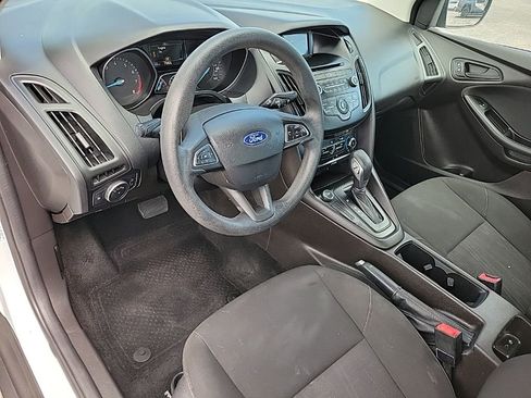 Used 2017 Ford Focus S FWD image 9