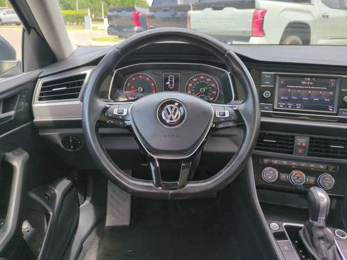 Used 2019 Volkswagen Jetta SE FWD image 15