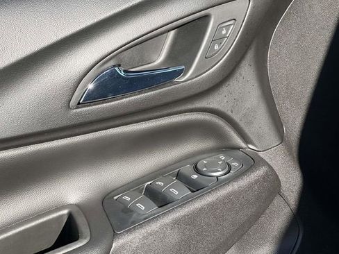 Used 2019 Chevrolet Equinox LT image 15