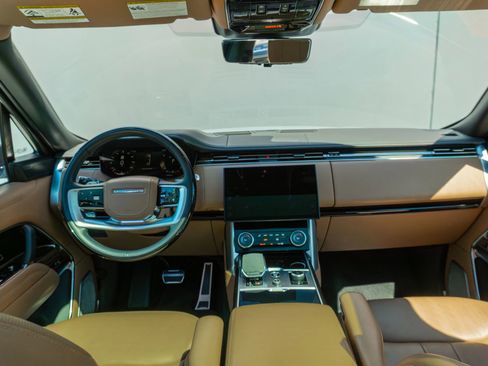 Used 2023 Land Rover Range Rover Autobiography image 70