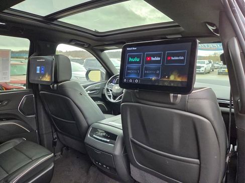 Used 2023 Cadillac Escalade Sport image 16