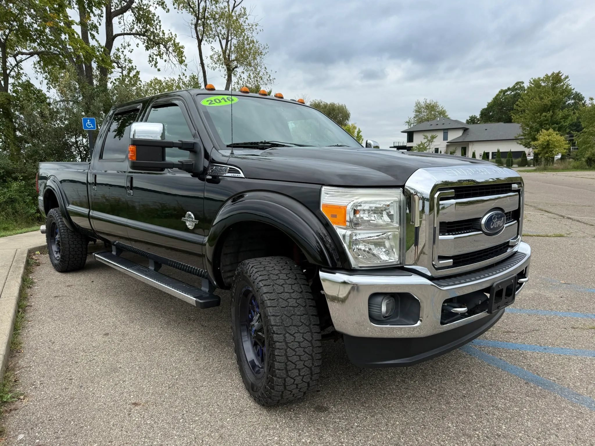 Used 2016 Ford F350 Lariat w/ Chrome Package AWD/4WD image 3