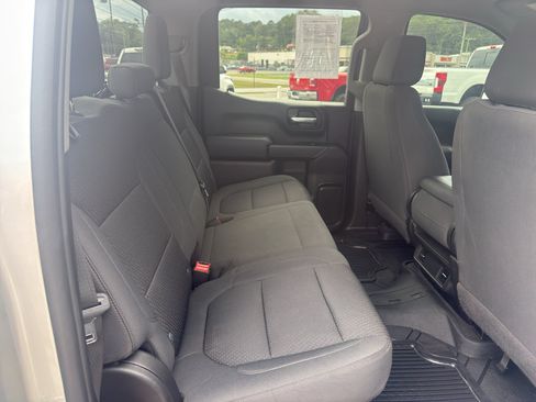 Used 2020 Chevrolet Silverado 1500 Custom w/ Custom Value Package AWD/4WD image 11