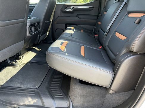 Used 2022 GMC Sierra 1500 AT4 AWD/4WD image 17