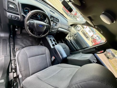 Used 2017 Ford Explorer 4WD Police Interceptor image 13
