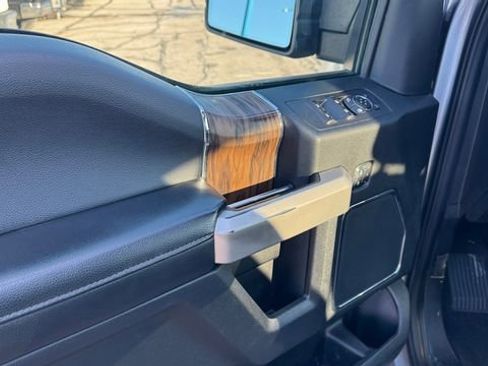 Used 2020 Ford F150 Lariat w/ Equipment Group 502A Luxury image 19