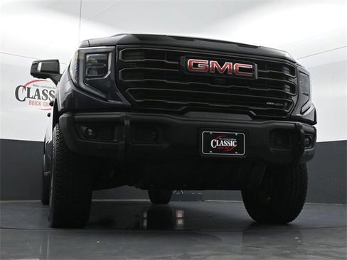 Used 2024 GMC Sierra 1500 AT4X image 28