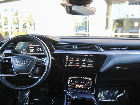 Certified 2022 Audi e-tron Premium w/ Convenience Plus Package image 14