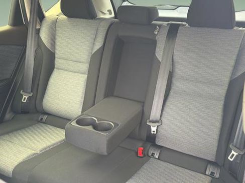 Used 2023 Nissan Rogue SV AWD/4WD image 30