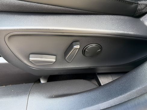 Used 2025 Ford Escape ST-Line w/ Tech Pack #1 AWD/4WD image 22