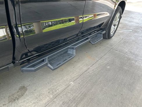 Used 2019 Chevrolet Silverado 1500 Custom image 20