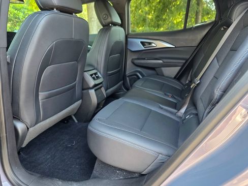 Certified 2024 Chevrolet Equinox EV LT w/ LPO, Blackout Package FWD image 27