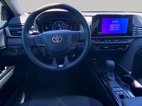 Used 2026 Toyota Camry LE w/ Convenience Package FWD image 6