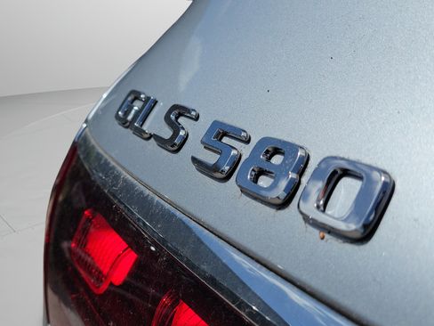 New 2026 Mercedes-Benz GLS 580 4MATIC image 31