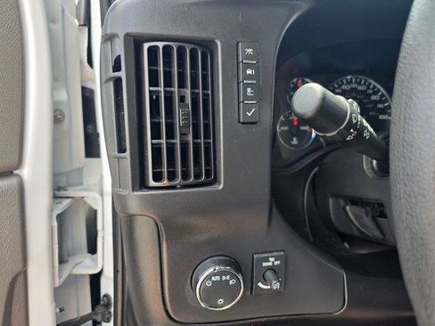 Certified 2024 Chevrolet Express 3500 LT w/ LT Preferred Equipment Group RWD image 25