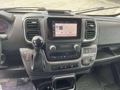 Used 2024 RAM ProMaster 3500 w/ Quick Order Package 22G SLT FWD image 26