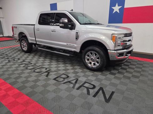 Used 2019 Ford F250 Lariat w/ Lariat Ultimate Package image 15