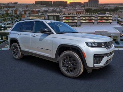 New 2026 Jeep Grand Cherokee Altitude RWD image 1