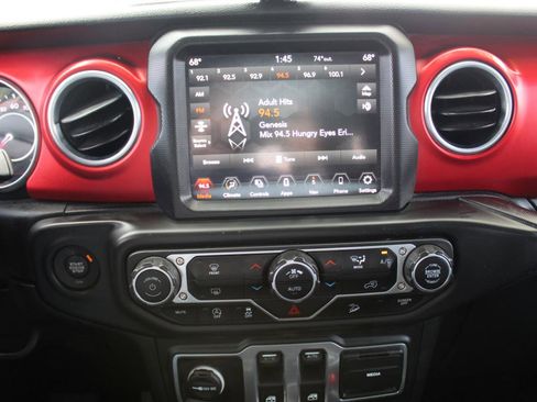 Used 2018 Jeep Wrangler Rubicon image 15