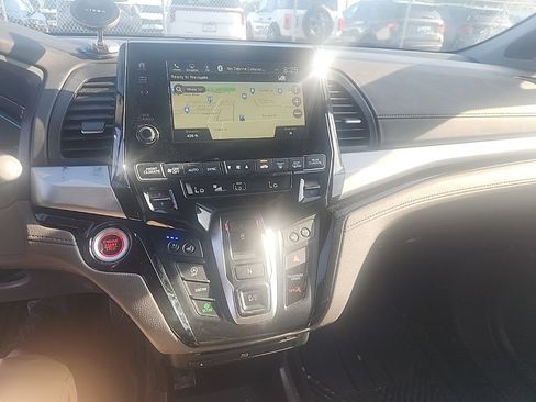Used 2018 Honda Odyssey Elite image 24