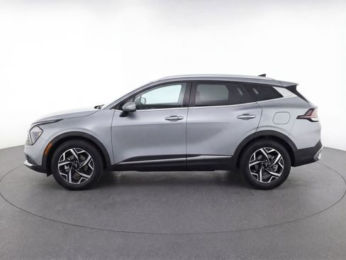 Used 2025 Kia Sportage LX FWD image 5