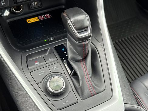 Used 2024 Toyota RAV4 XSE image 32