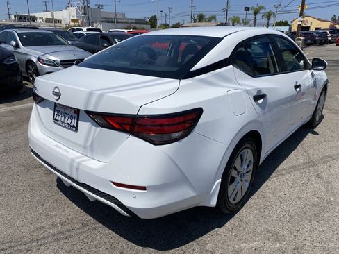 Used 2024 Nissan Sentra S FWD image 9