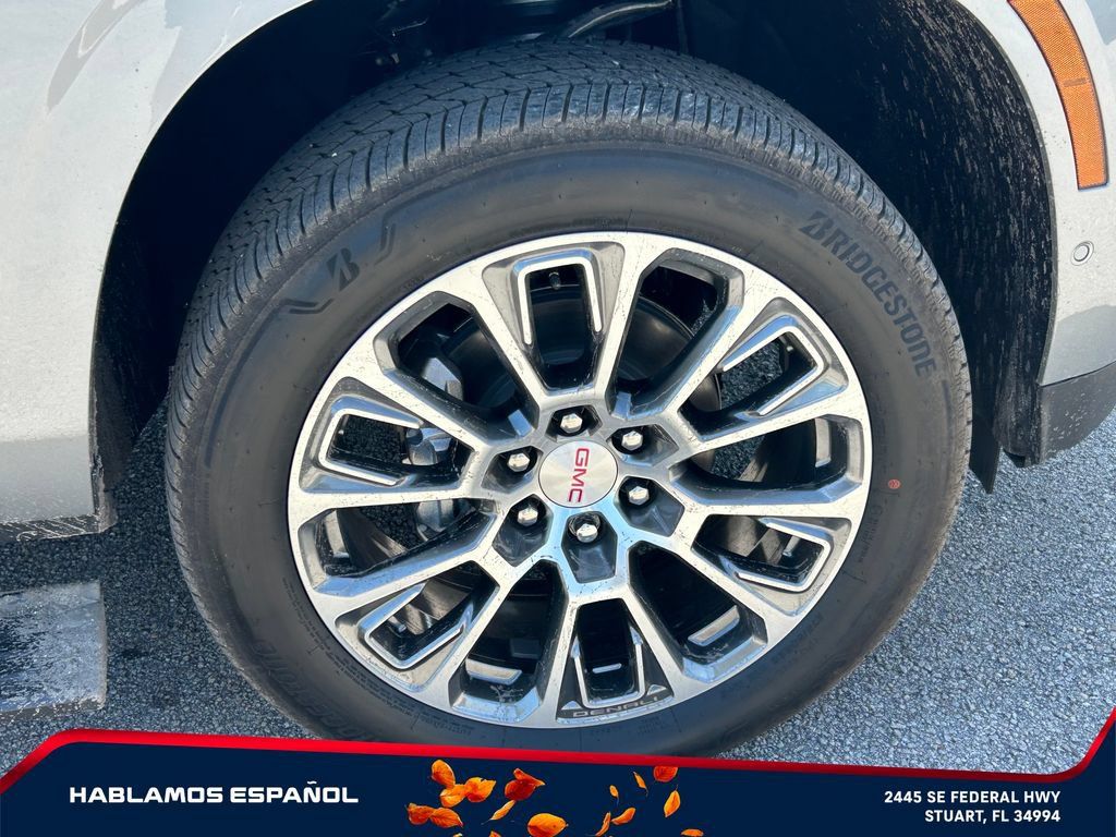 New 2026 GMC Yukon Denali w/ Denali Reserve Package AWD/4WD image 22