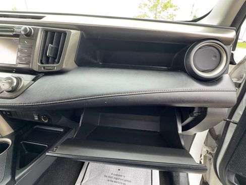 Used 2013 Toyota RAV4 XLE AWD/4WD image 26