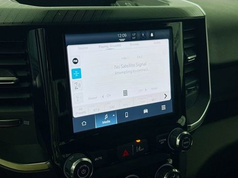 New 2026 RAM 1500 Express AWD/4WD image 14