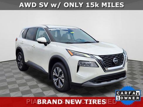 Certified 2022 Nissan Rogue SV AWD/4WD image 1