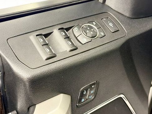 Used 2020 Ford F250 Lariat w/ Lariat Ultimate Package AWD/4WD image 18