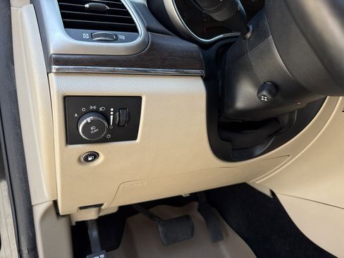 Used 2017 Jeep Grand Cherokee Limited w/ Luxury Group II image 37