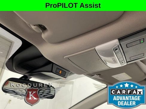 Used 2023 Nissan Rogue SV AWD/4WD image 18
