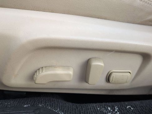 Used 2016 Subaru Legacy 2.5i Limited w/ Popular Package #4 image 17