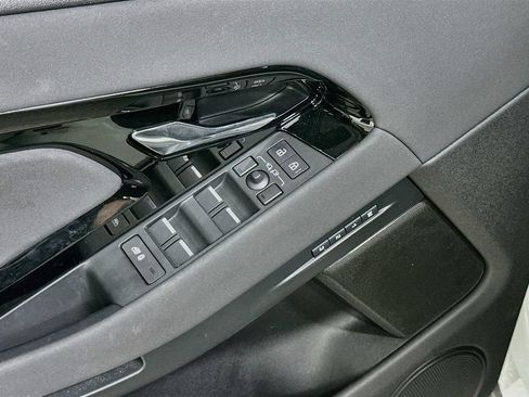 Certified 2025 Land Rover Range Rover Evoque S AWD/4WD image 19